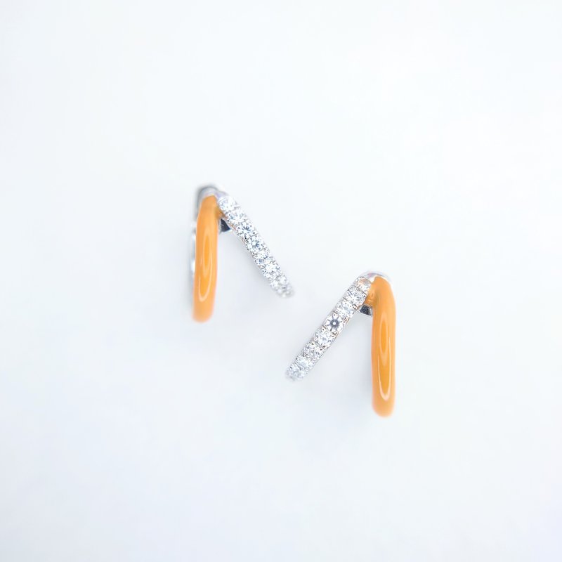 Silver Enamel Earrings - ต่างหู - เงินแท้ สีเงิน