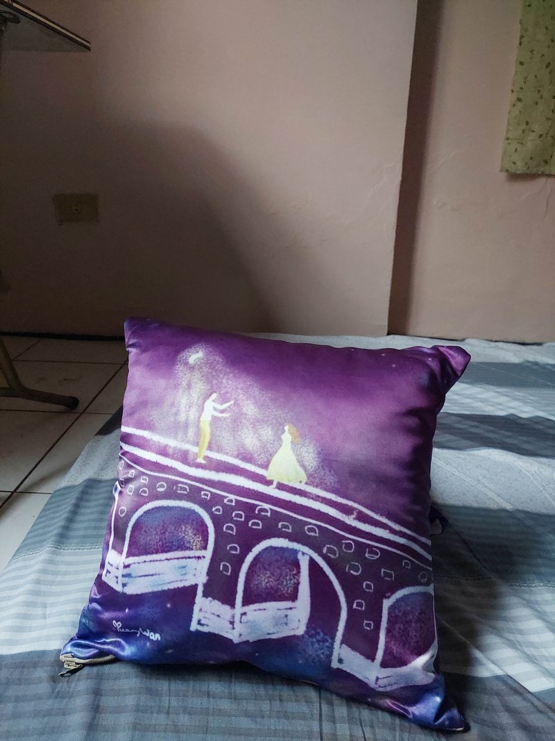 Healing illustration pillow-waiting for the promise of romantic purple - Pillows & Cushions - Polyester 