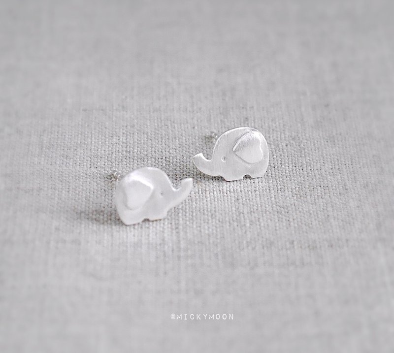 Elephant Silver Earrings,925 Sterling Silver - 耳環/耳夾/耳骨夾 - 純銀 銀色