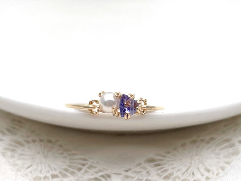 Sweet antique - あこや真珠とタンザナイトの立爪ふうワイヤーリング - 戒指 - 珍珠 藍色