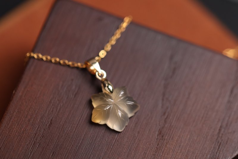 Autumn Whisper | Necklace - สร้อยคอ - หยก สีส้ม