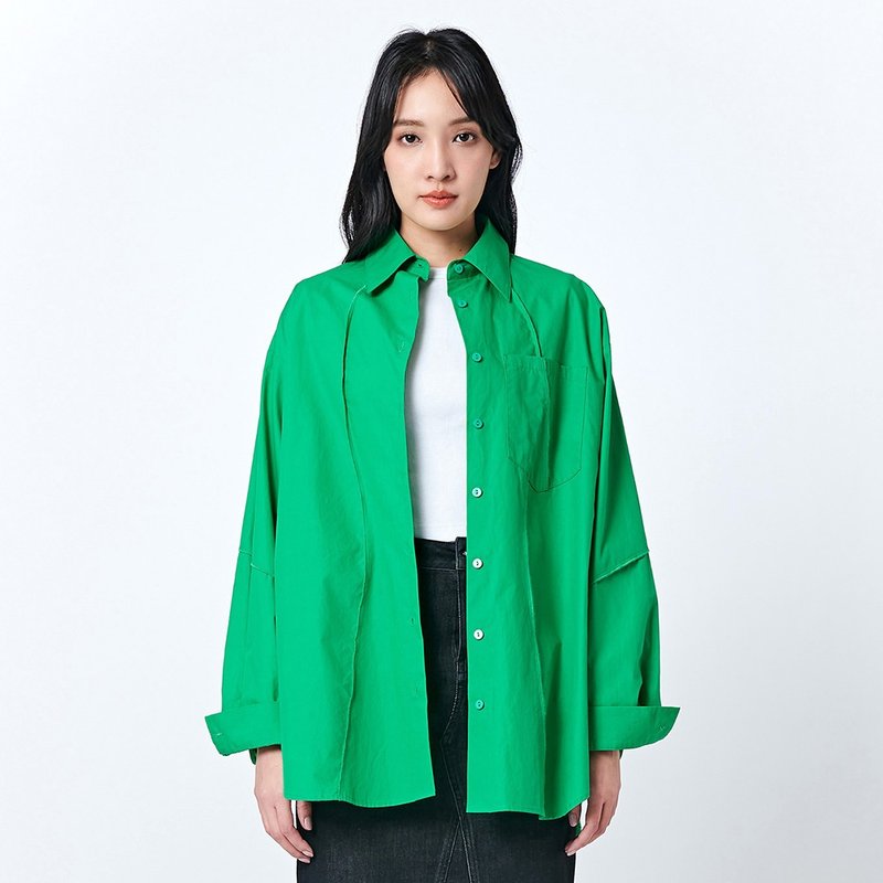 KeyWear three-dimensional line loose long-sleeved shirt-green-0AF00146 - เสื้อเชิ้ตผู้หญิง - ผ้าฝ้าย/ผ้าลินิน สีเขียว