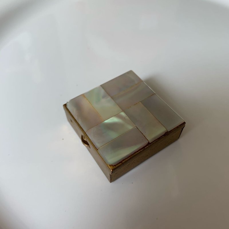 Vintage 貝殼飾品盒 - 其他 - 其他金屬 