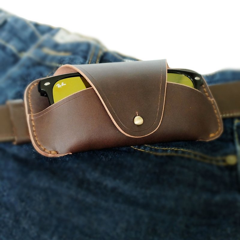 Rusty-Brown Glasses Case Vegetable Tanned Leather Handmade Protect your glasses - 眼鏡/眼鏡框 - 真皮 