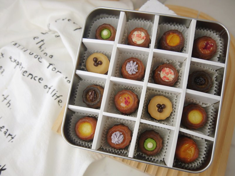 [Mid-Autumn Festival Gift Box] Watching the Autumn Moon Mini Clearo Tin Box with Carrying Bag - เค้กและของหวาน - อาหารสด สีเงิน