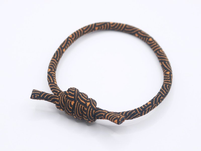 和風飾品 ‧ 青海波風緞布結繩手鍊 - 手鍊/手環 - 棉．麻 金色