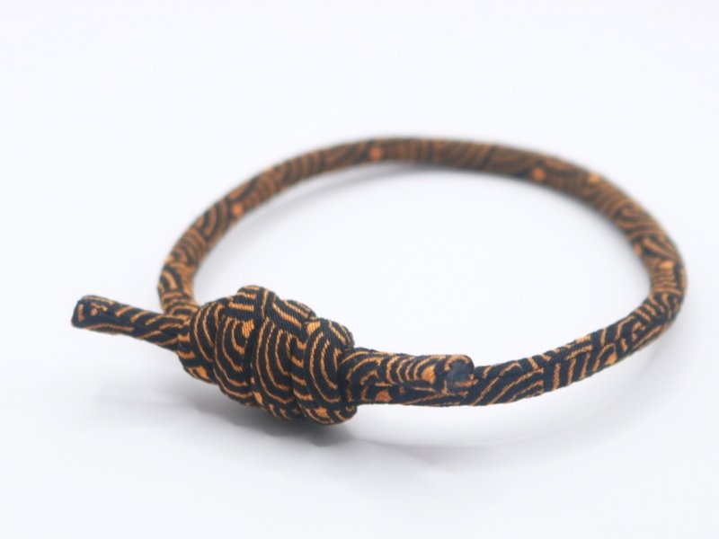 和風飾品 ‧ 青海波風緞布結繩手鍊 - 手鍊/手環 - 棉．麻 金色