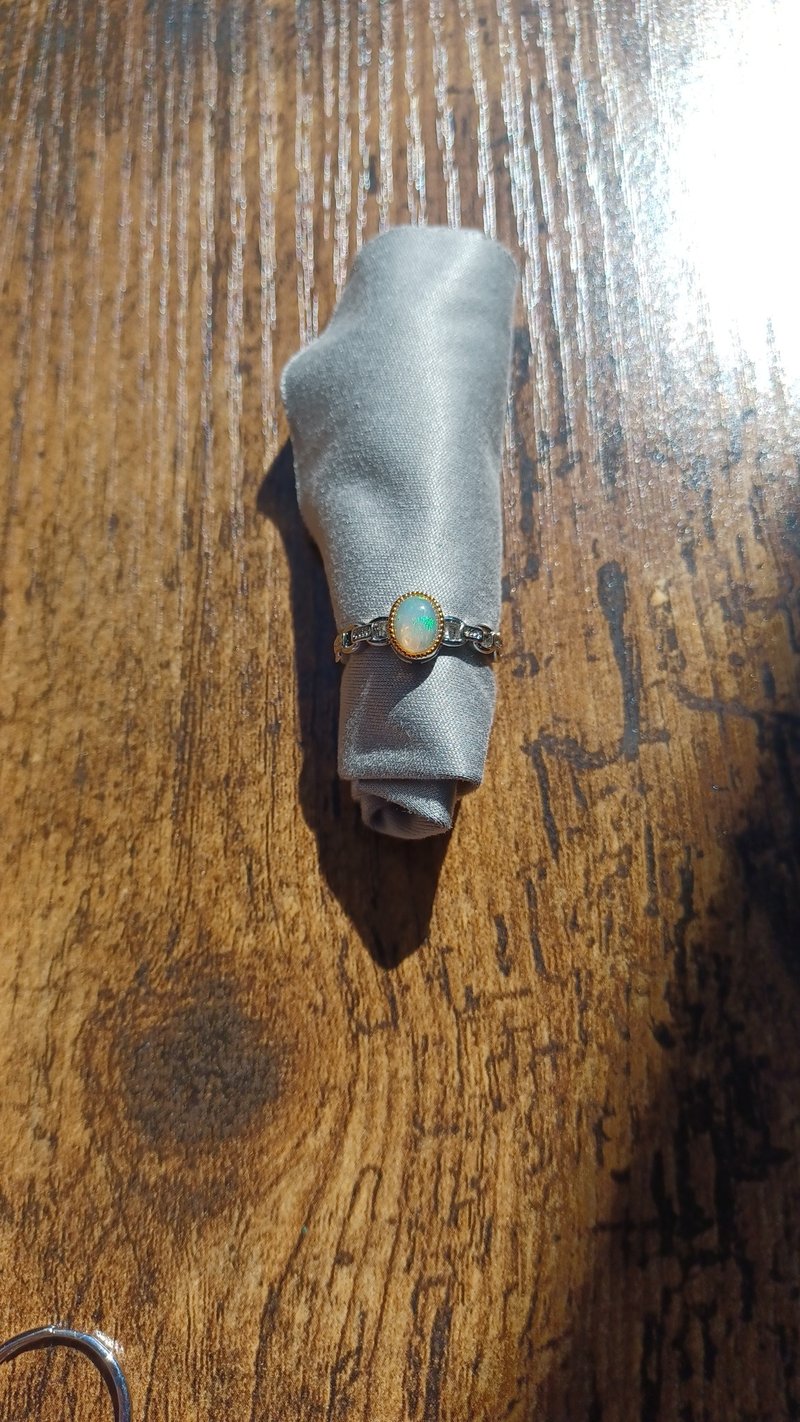 Simple Opal Ring - แหวนทั่วไป - เครื่องเพชรพลอย 