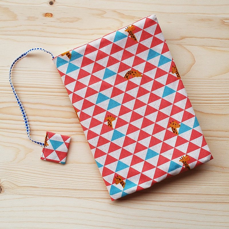A5 triangle grid giraffe book jacket_pink - สมุดบันทึก/สมุดปฏิทิน - ผ้าฝ้าย/ผ้าลินิน สึชมพู