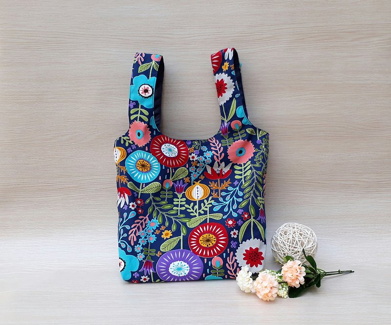 [Shopping Bag] Forest flowers - Japan and South Korea fabric - ถุงใส่กระติกนำ้ - ผ้าฝ้าย/ผ้าลินิน สีน้ำเงิน