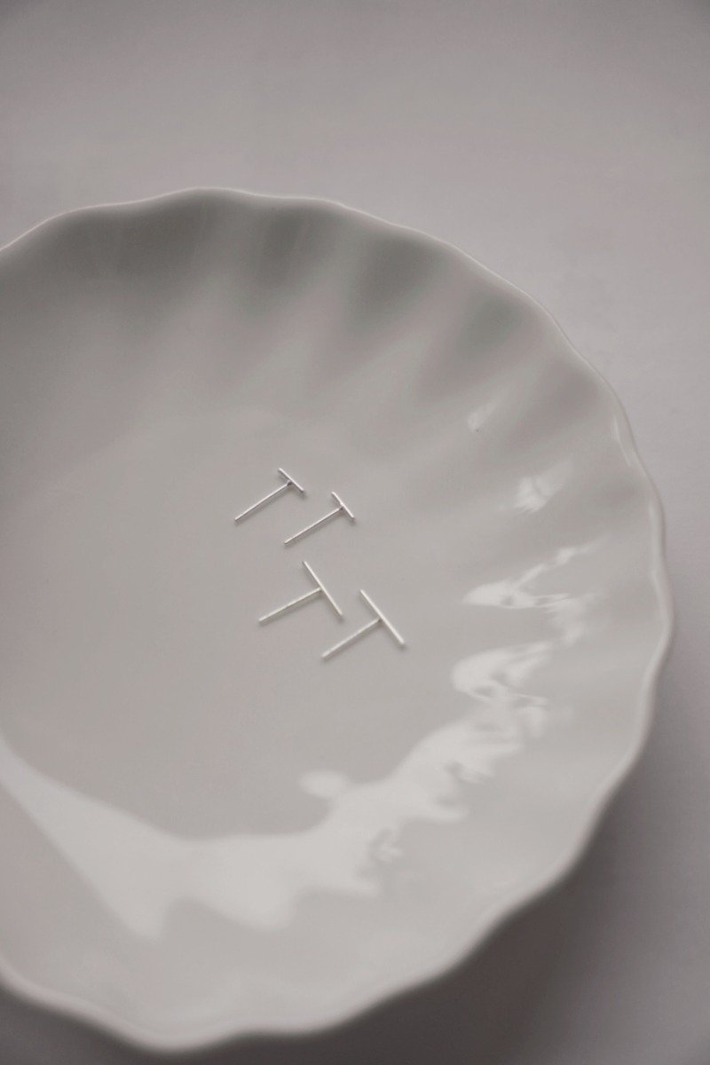 ストレートピアス SV925 ミニマルスターリングシルバーピアス - ピアス・イヤリング - スターリングシルバー 透明