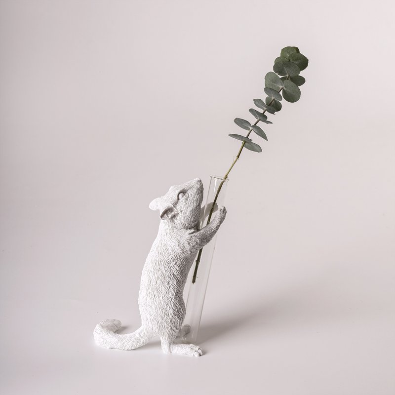 Haoshi Liangshi Design Chipmunk Flower Vessel-Looking Up 01 - เซรามิก - เรซิน 