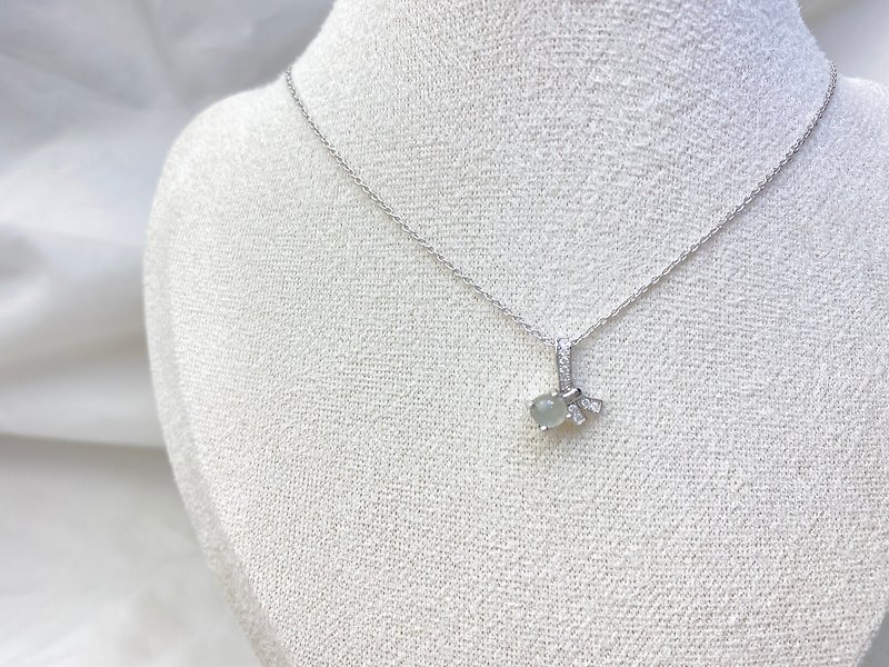 Ice Glass Natural Jade A Sterling Silver Plated 18k Bow Egg Necklace - สร้อยคอ - เครื่องประดับ สีเงิน