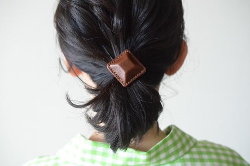 Airas Spuare~hair tie~【レザーヘアゴム】brown