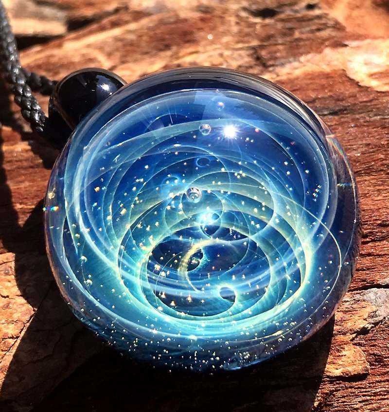 boroccus galaxy nebula  An image  Refractory glass  Pendant. - Necklaces - Glass Blue