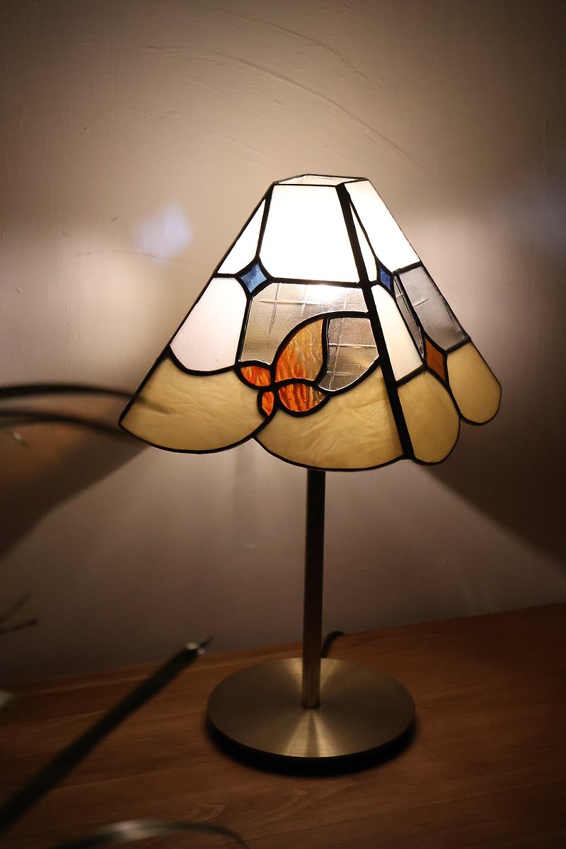 バタフライスター | テーブルランプ - 照明・ランプ - ガラス 