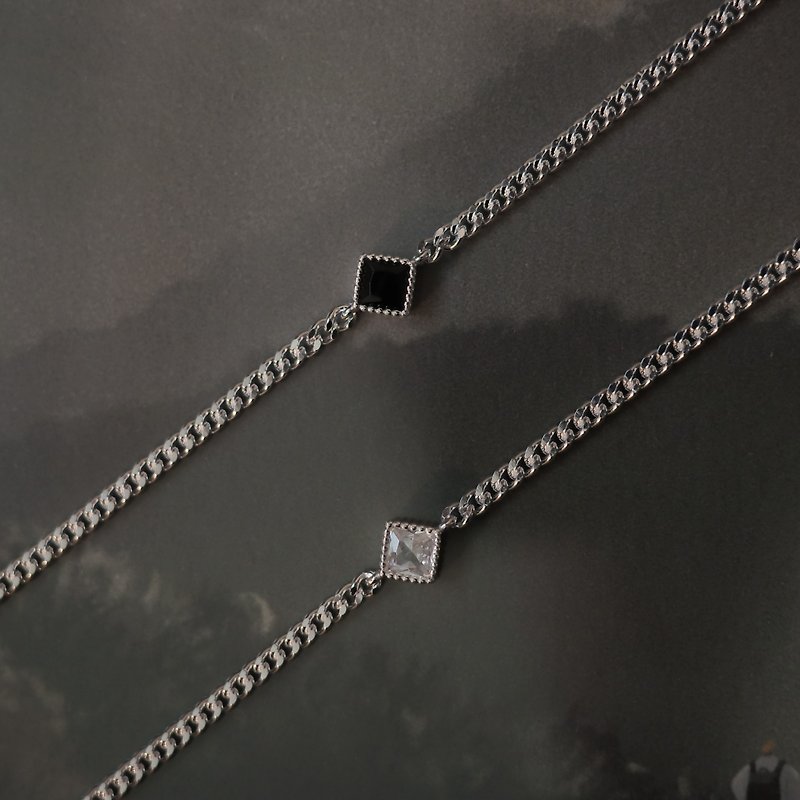 925 sterling silver black/white square diamond bracelet two-color free gift box packaging Mother's Day gift birthday gift - สร้อยข้อมือ - เงินแท้ สีเงิน