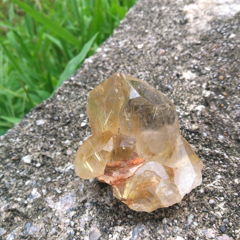 【晶石擺件】天然金髮晶小擺件 / 小水晶簇 /家居 辦工室小物 - 擺飾/家飾品 - 水晶 金色