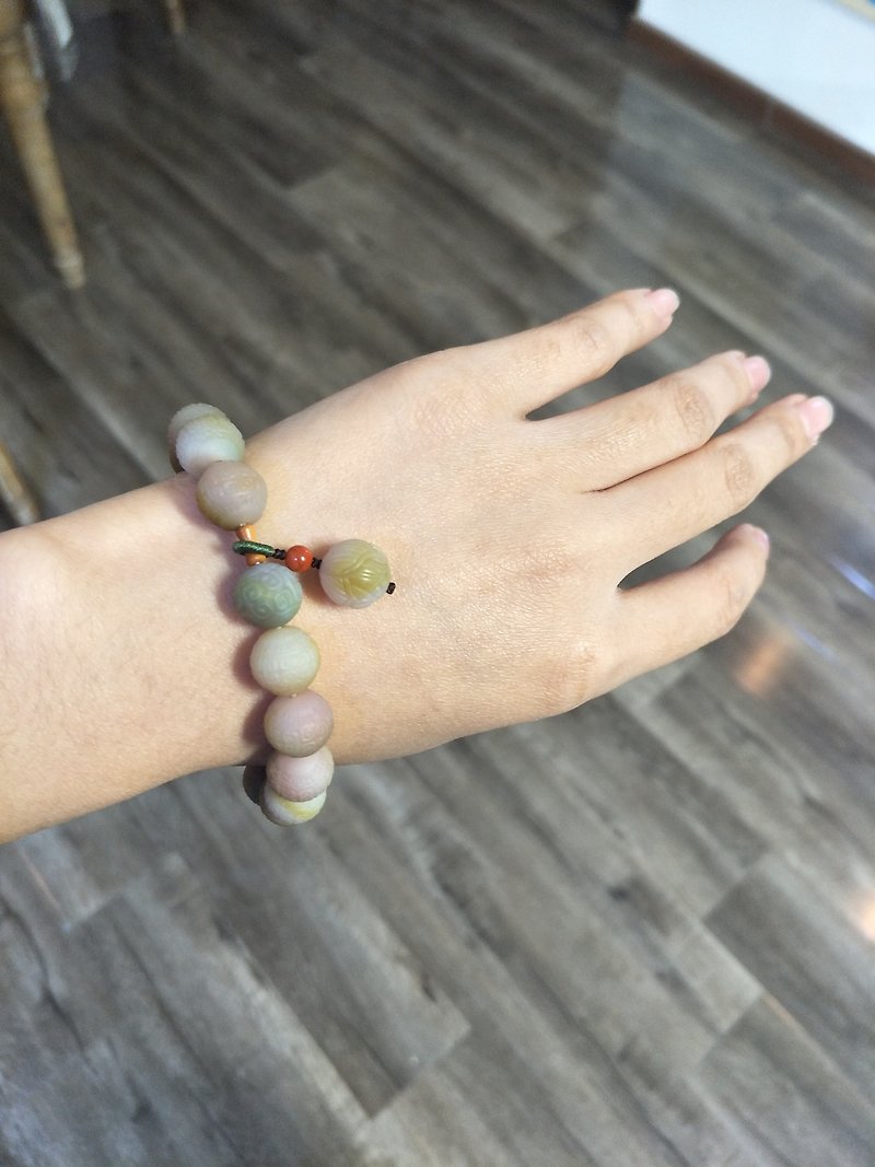[customized] salt source agate carving wishful bracelets - Bracelets - Semi-Precious Stones Multicolor
