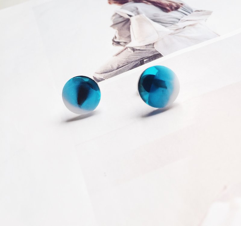 La Don  - 藍色眼睛01   耳針 - 耳環/耳夾 - 壓克力 藍色