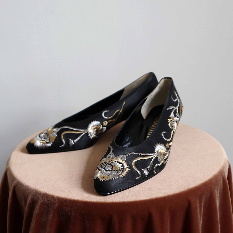 南瓜Vintage。義大利製 Moschino 黑色 高級 刺繡 跟鞋 - 高跟鞋/跟鞋 - 其他材質 黑色