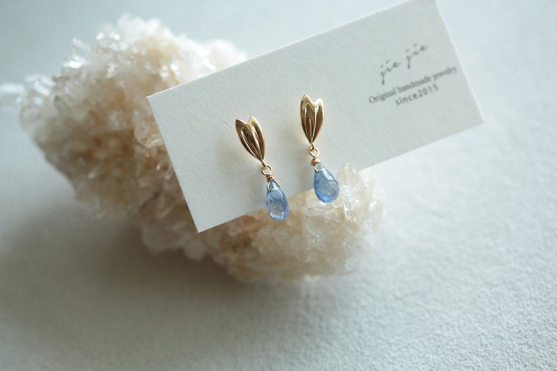 Small leaf Stone earrings│18K gold-plated - ต่างหู - คริสตัล สีน้ำเงิน