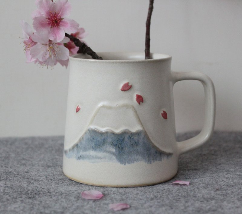 Spring Edition Mount Fuji Ear Hanging Coffee Pottery Cup - แก้วมัค/แก้วกาแฟ - ดินเผา 