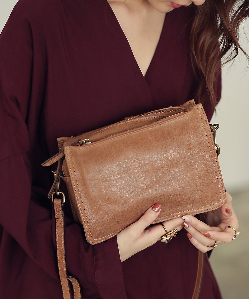 Double-layer sandwich leather shoulder bag coffee brown - Clutch Bags - Genuine Leather Brown