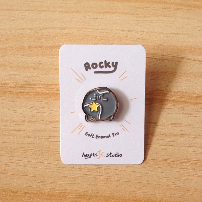 石頭小皮 Rocky - 高質感金屬徽章 / 別針 Enamel Pins - 徽章/別針 - 其他金屬 銀色