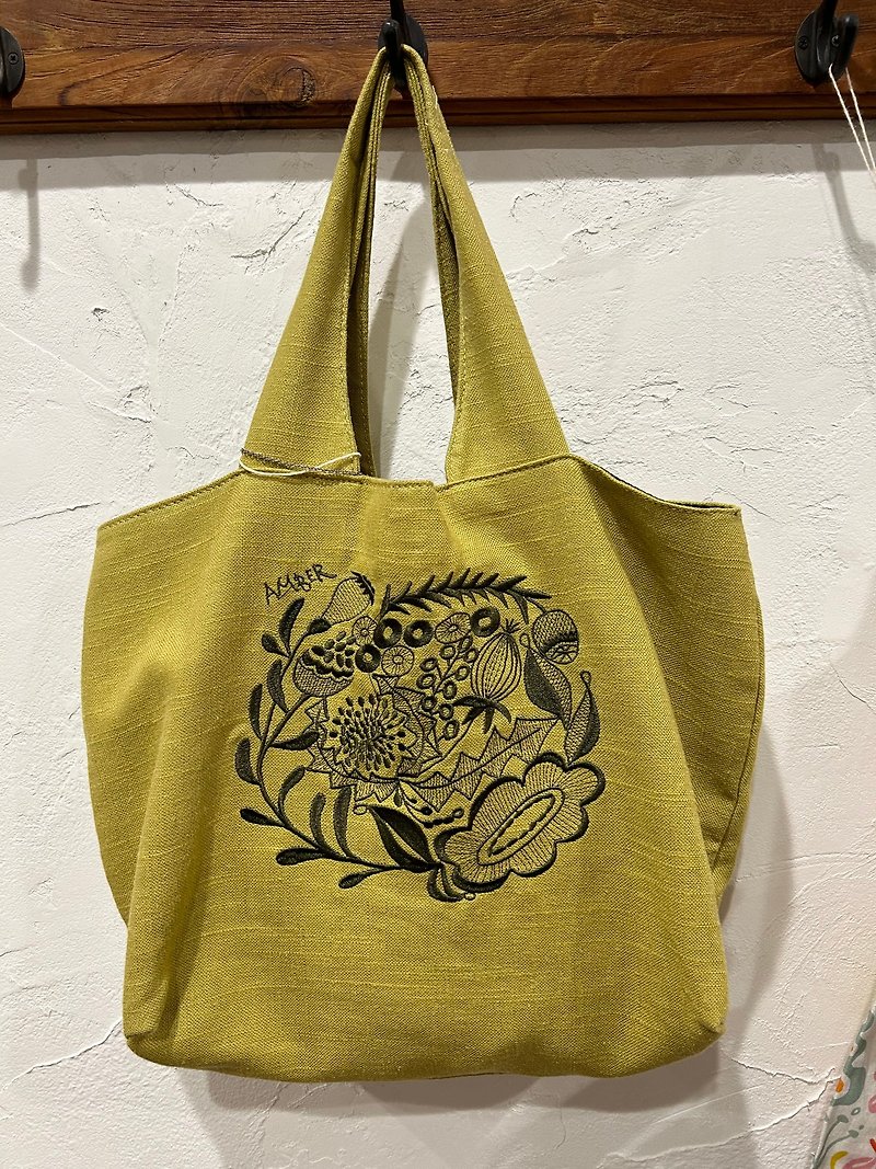 I wanted a tote bag like this AMBER original linen embroidery bag mustard