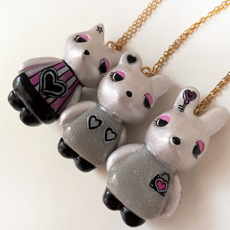 Bunny clay necklace - สร้อยคอ - ดินเผา สีเงิน