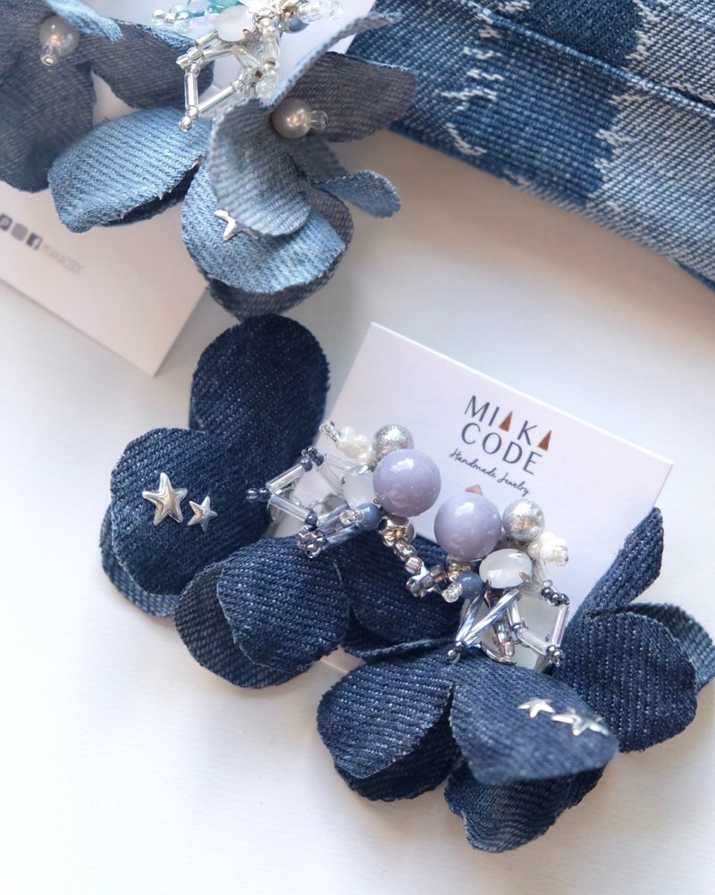 手工耳環 — Denim牛仔布系列3 耳環 深藍色牛仔布燙花 - 耳環/耳夾/耳骨夾 - 其他材質 藍色