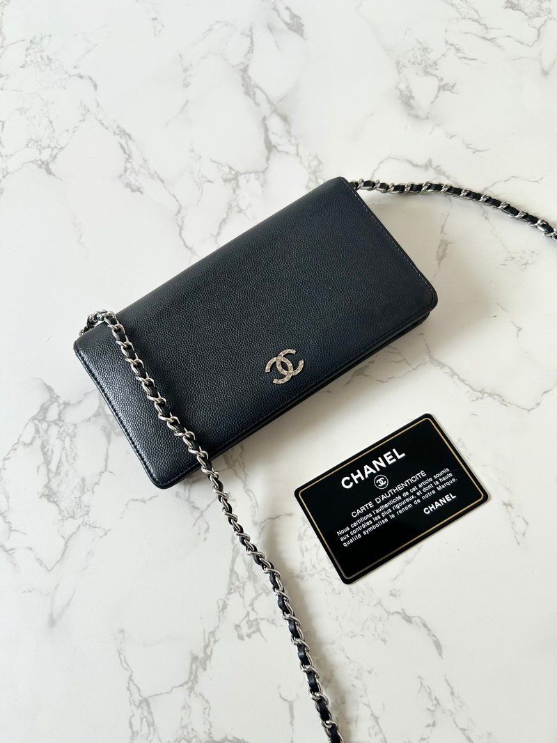 Second-hand Chanel black caviar leather WOC long clip wallet cross-body side shoulder chain handbag - Messenger Bags & Sling Bags - Genuine Leather Black