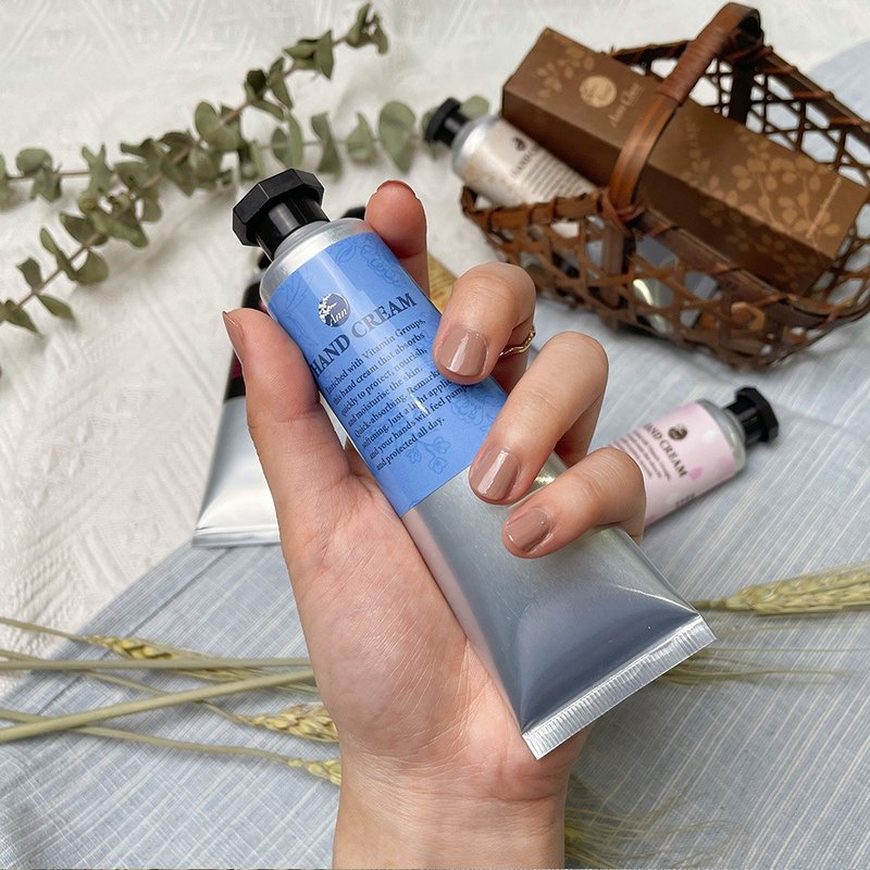 香氛護手霜50g-櫻花/檸檬馬鞭草/康福/玫瑰/玉蘭 - 護手霜/手足保養 - 精油 粉紅色