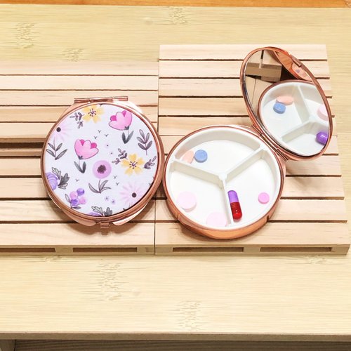 紫の花/携帯薬箱 薬入れ収納箱 イヤリングやアクセサリーも収納