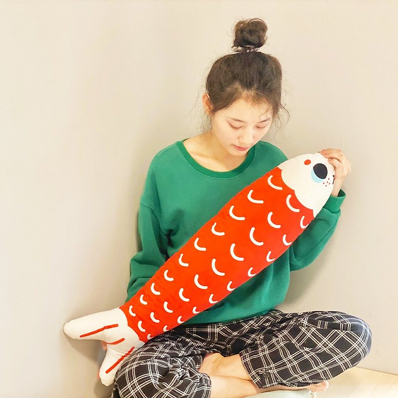 Touch fish color salted fish long pillow nap pillow to send small salted fish pendant - Pillows & Cushions - Other Man-Made Fibers Red