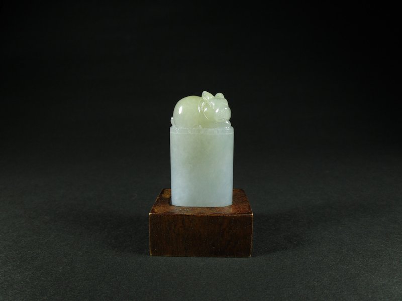 雕件 印紐系列-初心 蜜糖黃緬甸玉/可愛兔子 - 擺飾/家飾品 - 玉石 黃色