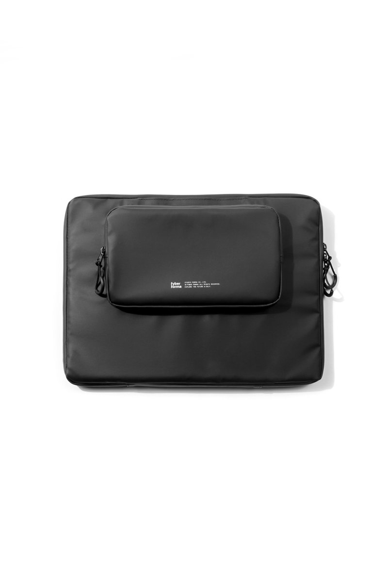 NSR 16-inch Laptop Sleeve for Macbook series - กระเป๋าแล็ปท็อป - หนังเทียม สีดำ