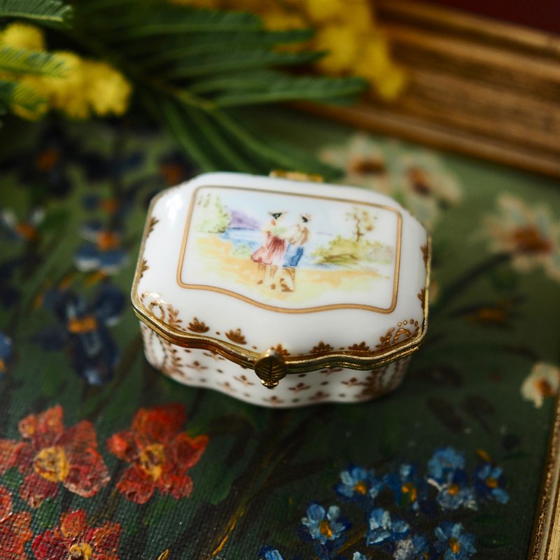 Vintage Spanish Del Prado gold-plated small porcelain box / jewelry box - Other - Pottery Gold