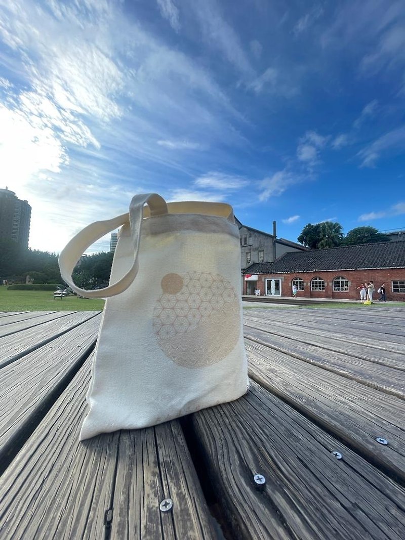 Wanzhe's own design I white canvas bag I environmentally friendly bag daily necessities white cloth bag - Handbags & Totes - Cotton & Hemp White