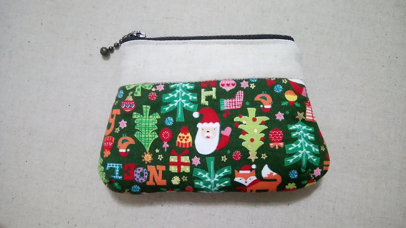 SHOP Happy Christmas warm cotton small green purse! - กระเป๋าใส่เหรียญ - ผ้าฝ้าย/ผ้าลินิน สีเขียว