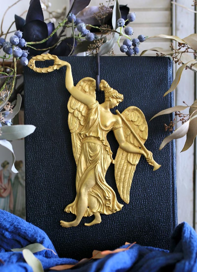 其他金屬 其他 金色 - 法國【手持月桂的天使女神】壁掛