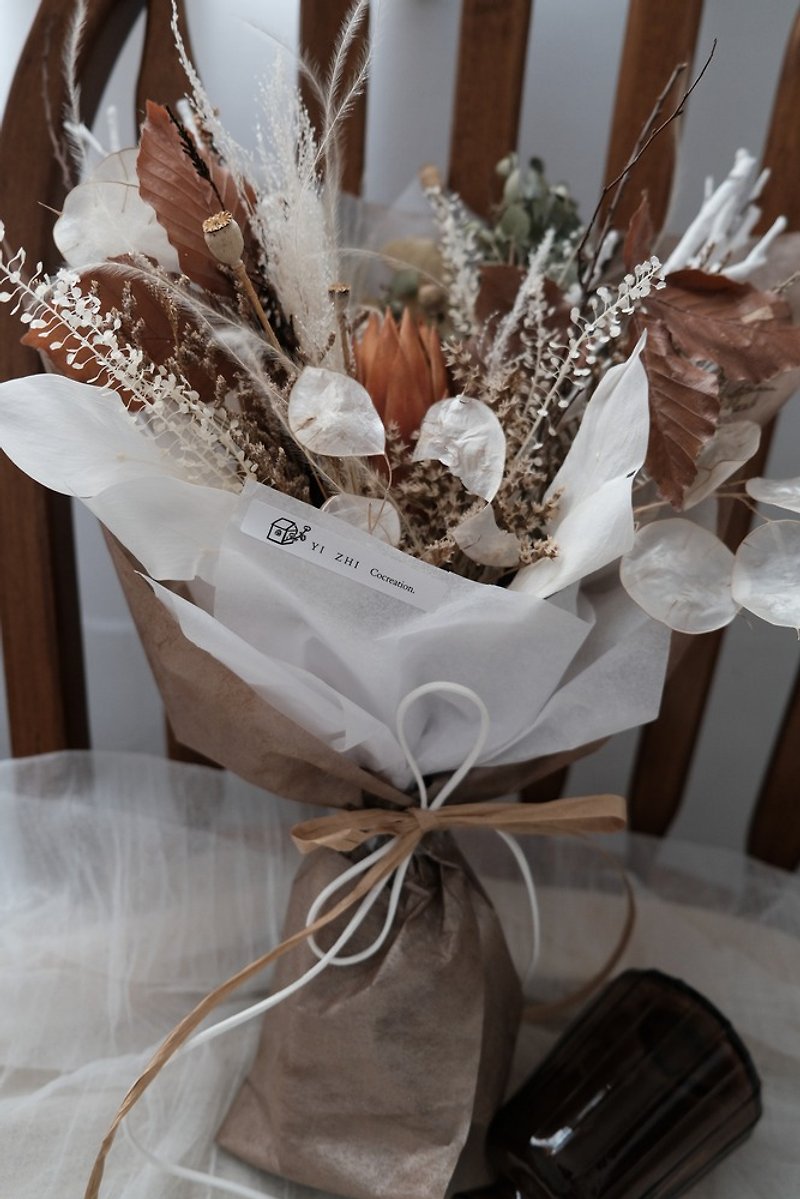 [One Plant Co-Creation] Customized Dry Packaging Bouquet - ตกแต่งต้นไม้ - พืช/ดอกไม้ สีกากี