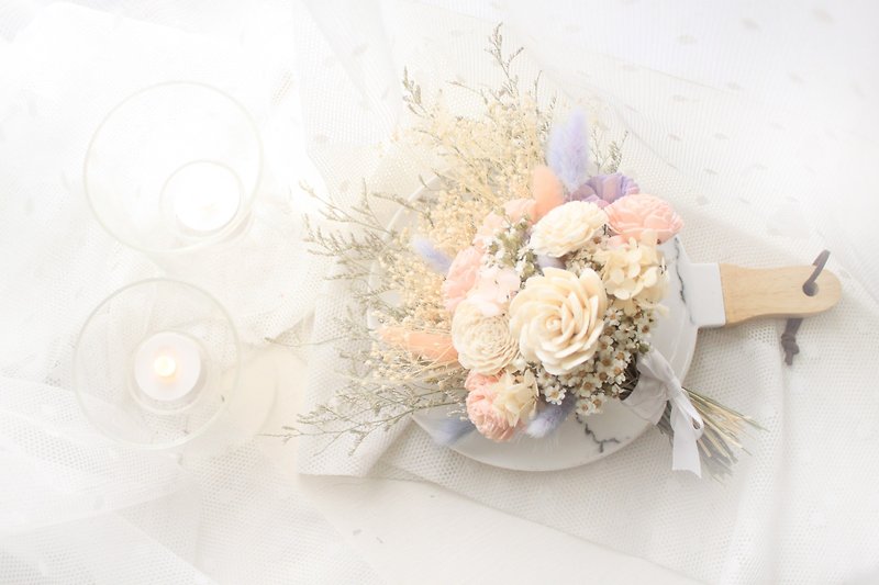 White Fantasy Forest Bouquet Bouquet - French White Plum and Rabbittail Wedding Bouquet - ช่อดอกไม้แห้ง - พืช/ดอกไม้ สึชมพู