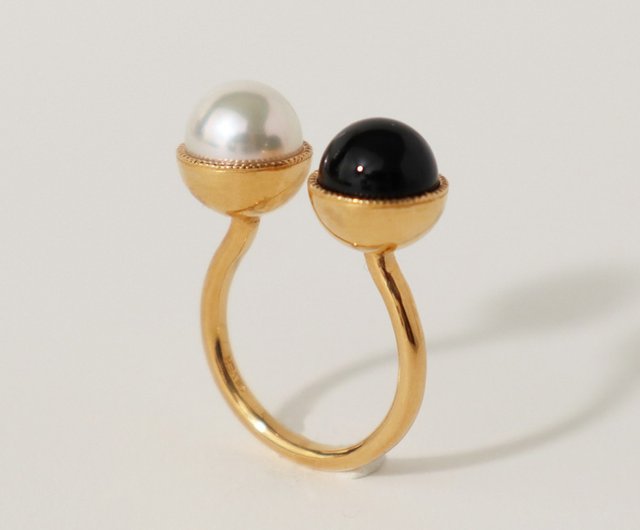 Stella ring Duo - Pearl / Onyx フォークリング 淡水パール X