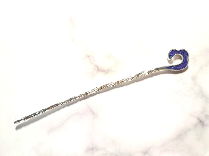 Lucky cloud hairpin - Other - Other Metals Multicolor