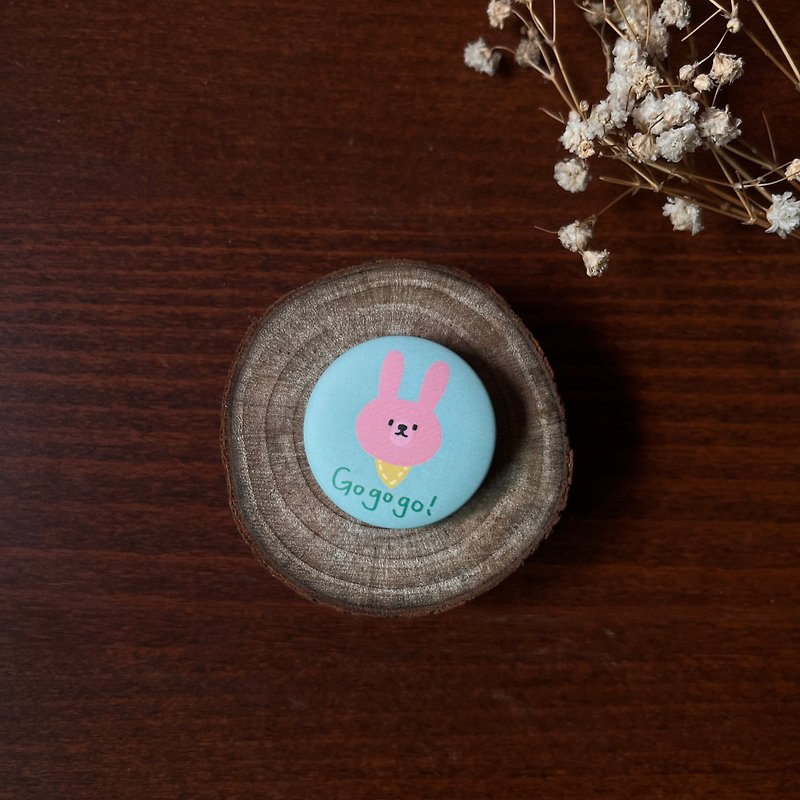 Rabbit badge - Other - Plastic Blue