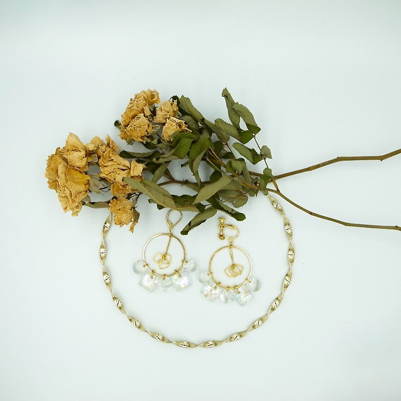 沁涼之夏 黃銅耳環 - 耳環/耳夾 - 銅/黃銅 金色