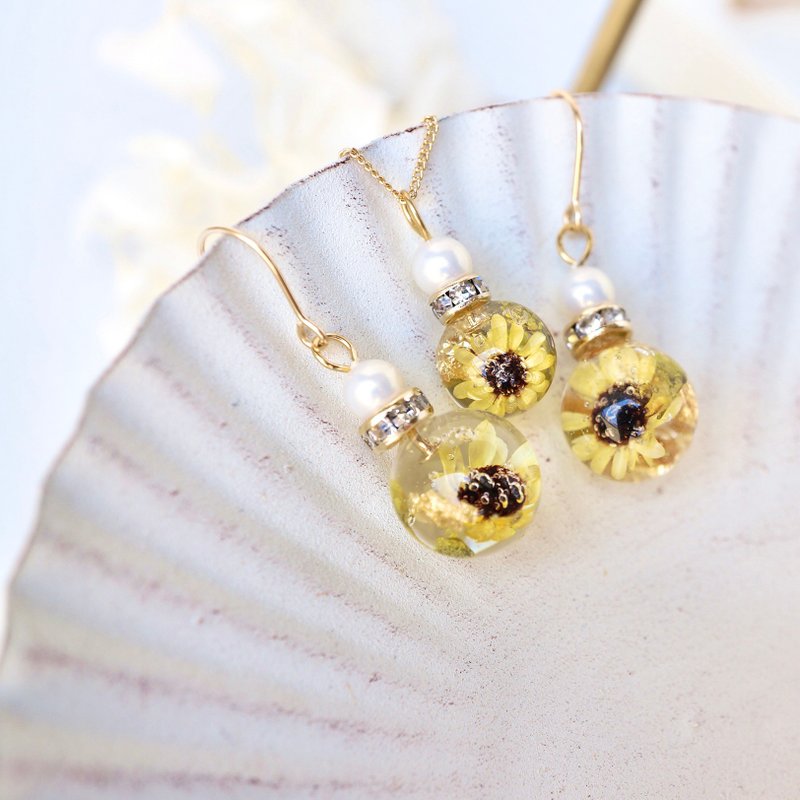 Mini Sunflower Jewelry Set - ต่างหู - พืช/ดอกไม้ สีเหลือง