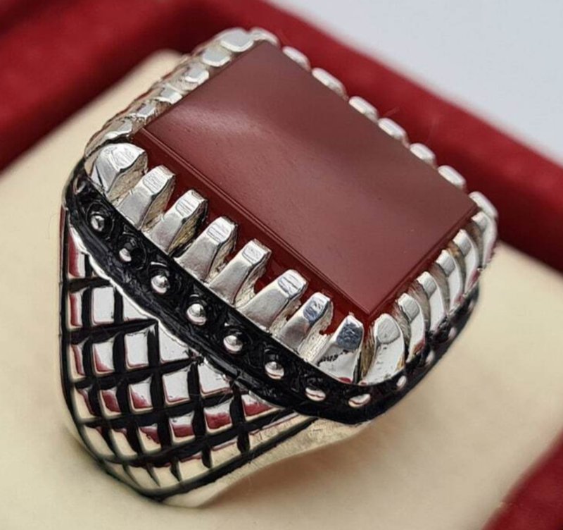 Brown Blood Red Yemeni Aqeeq Akik Agate Hakik Bague Men Real yemeni aqeeq ring - แหวนทั่วไป - เครื่องเพชรพลอย สีแดง